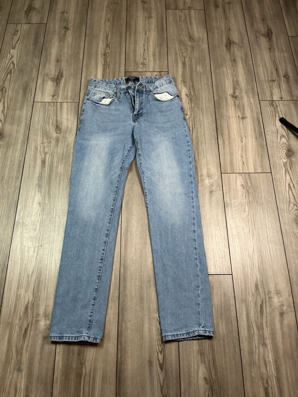 Forever 21 Light Wash Straight Leg Denim Jeans Faded Blue Stretch Pants
